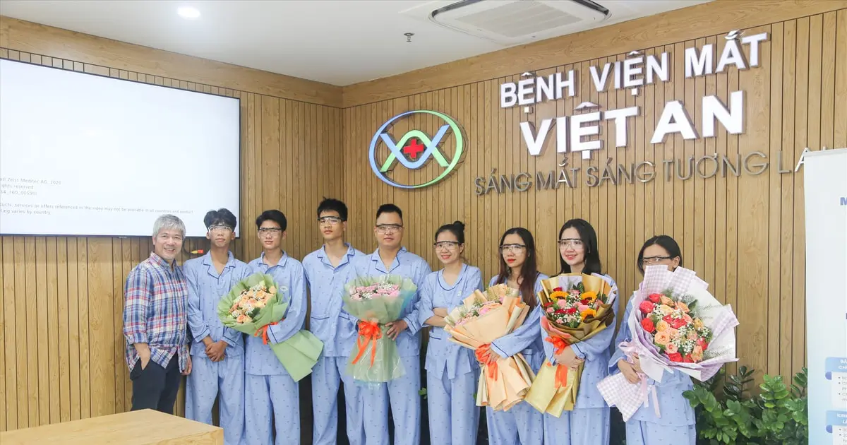 Patients undergoing vision correction surgery at Viet An Eye Hospital