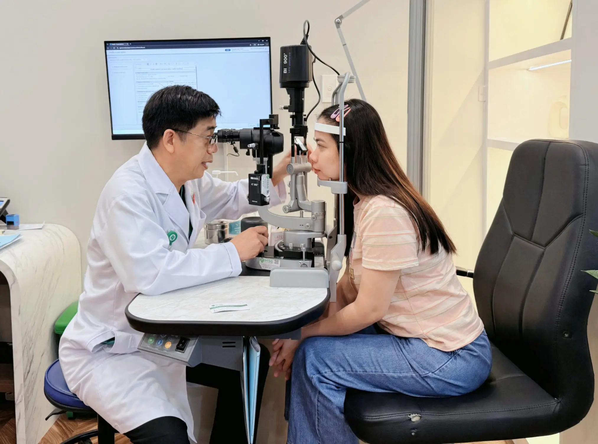 "Pretty girl" successfully corrects myopia with PHAKIC technology at Saigon Eye Hospital Ngo Gia Tu