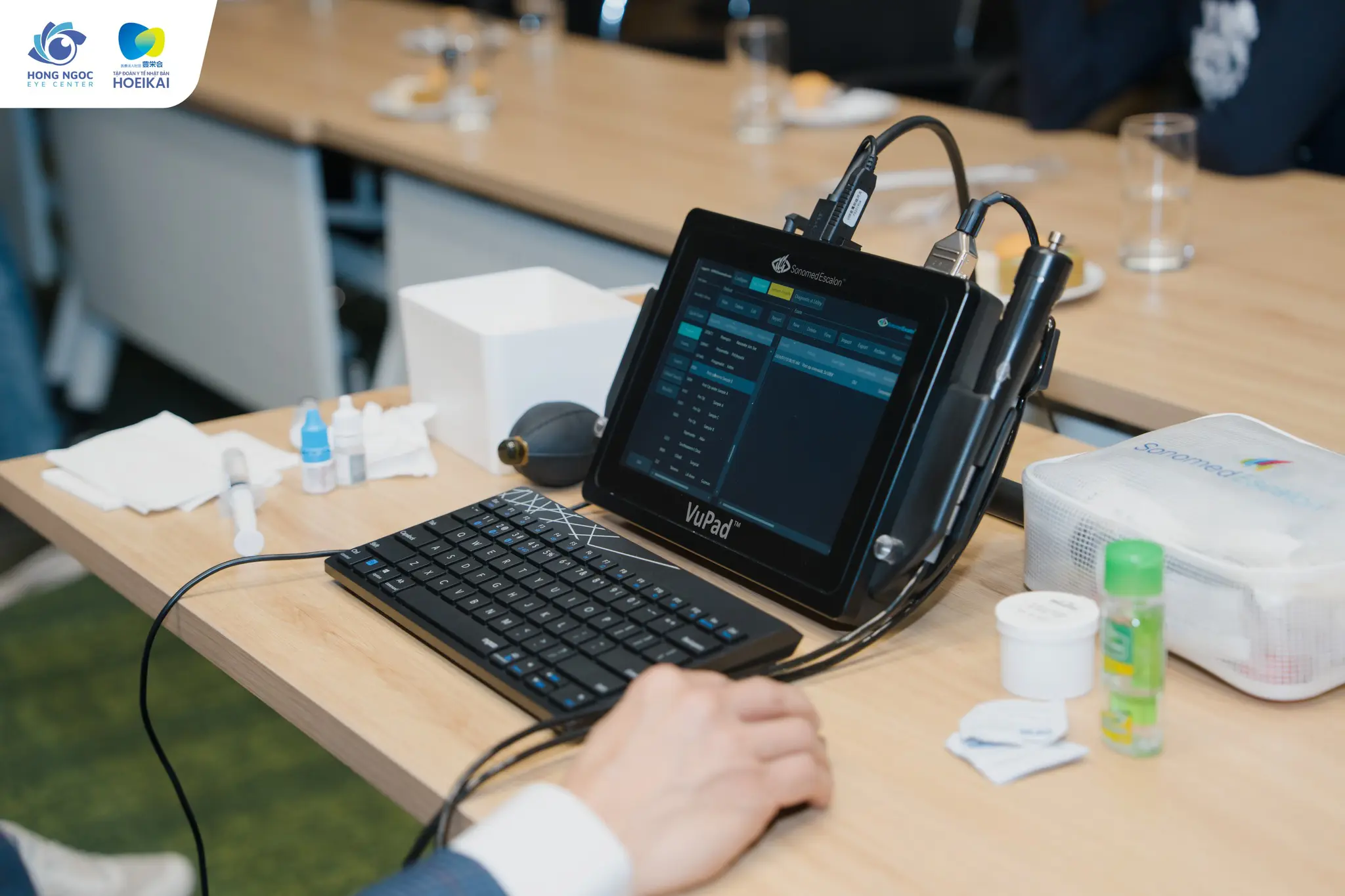 ỨNG DỤNG TRÍ TUỆ NHÂN TẠO TRONG PHẪU THUẬT PHAKIC ICL TẠI TRUNG TÂM MẮT HỒNG NGỌC 