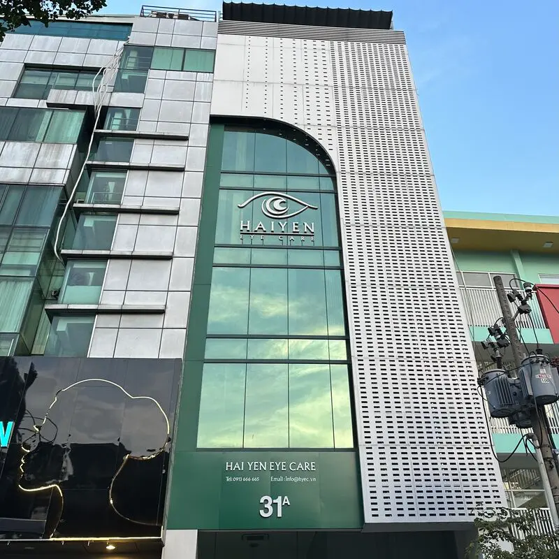 Những bàn tay vàng ngành Nhãn khoa tại Hai Yen Eye Care