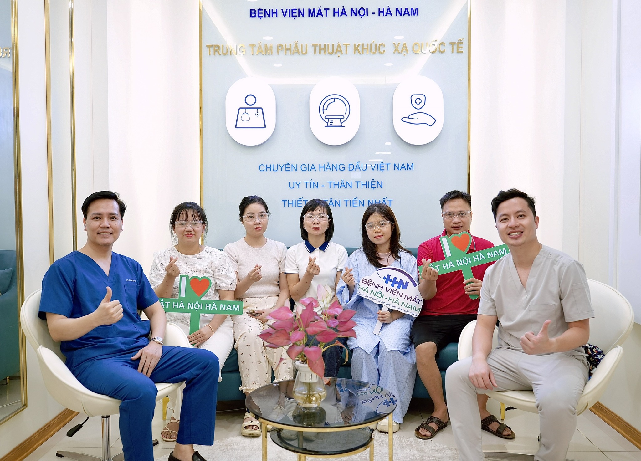 Hanoi - Ha Nam Eye Hospital with highly experienced doctors in modern vision correction surgery
