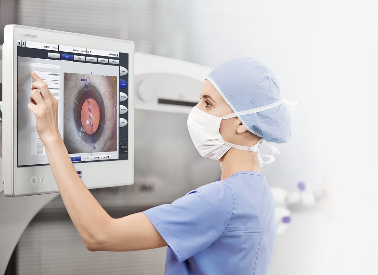 Callisto Eye - Điều chỉnh chính xác từng bước phẫu thuật