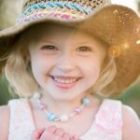 Vì sao học sinh nên ra ngoài trời 2 giờ để giảm cận mỗi ngày?