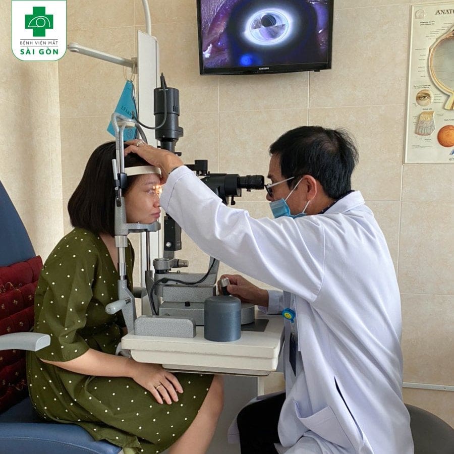 Dr. Ket concluded that Ms. Ly’s eyes were suitable for surgery using the PHAKIC ICL method