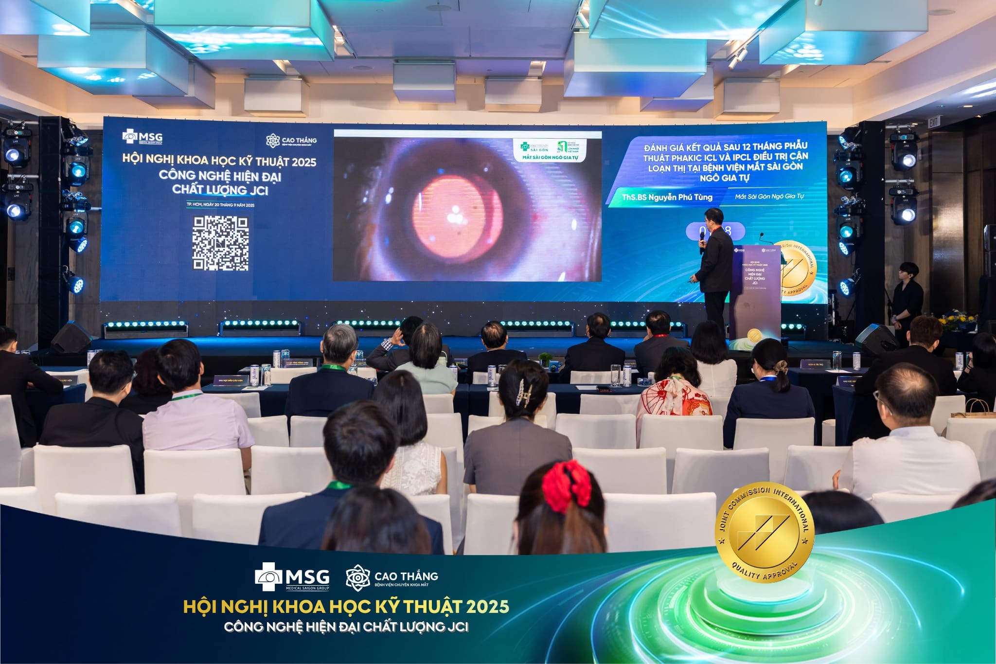 MSc, MD Nguyen Phu Tung presenting his scientific research at the 2025 Scientific and Technical Conference