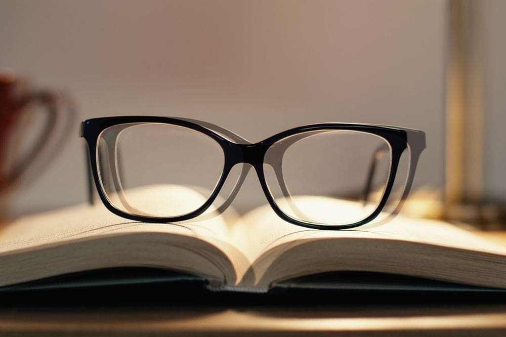 Phakic Premium có thể điều chỉnh dải độ rộng, bao gồm cả cận và loạn nặng