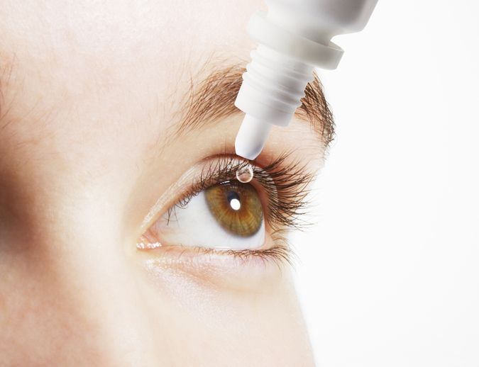 Maintain eye moisture during long working hours