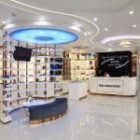 Bệnh viện Mắt Việt Nga có cắt kính cận không?