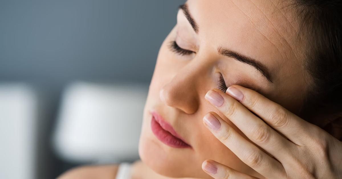 Các dấu hiệu nhận biết cận thị giả